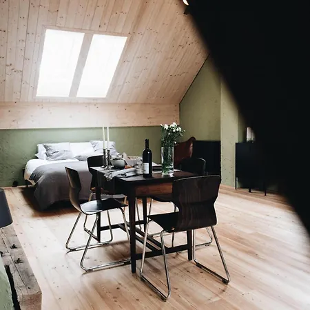 Holiday home Villa100und10 By Seebnb Klagenfurt am Woerthersee